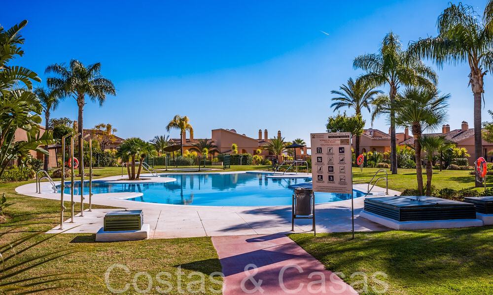 Instapklaar, luxe penthouse met panoramische zichten op golf, zee en bergen te koop in Benahavis - Marbella 66925