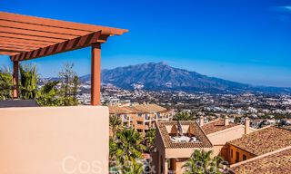 Instapklaar, luxe penthouse met panoramische zichten op golf, zee en bergen te koop in Benahavis - Marbella 66946 