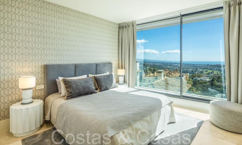 Luxueus duplex appartement met panoramisch zeezicht te koop in Benahavis - Marbella 67366
