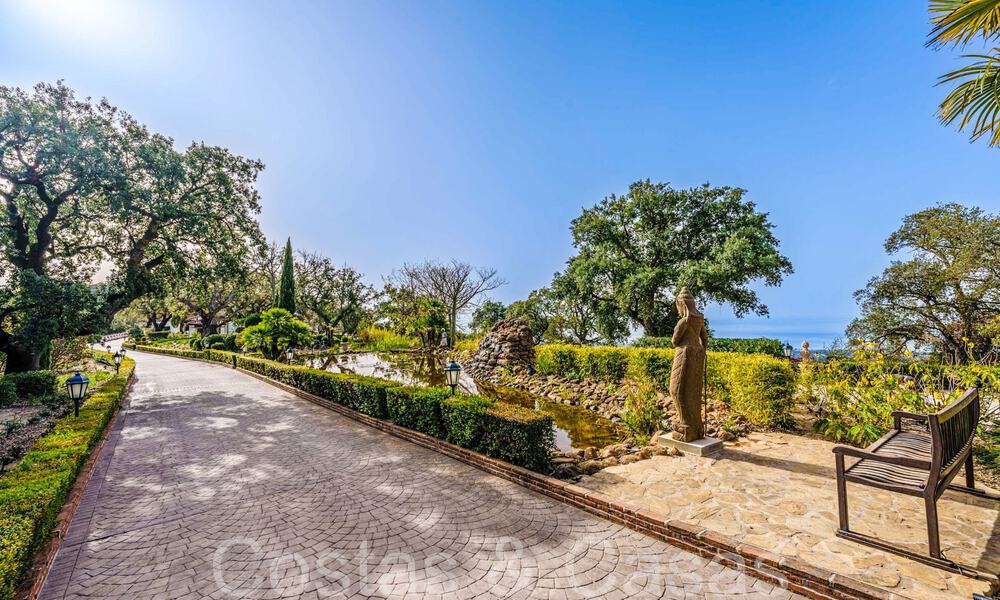 Groots, Andalusisch landgoed te koop op een verhoogde kavel van 5 hectare in de heuvels van Oost Marbella 67536