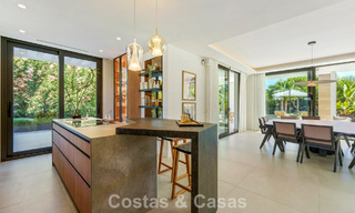 Modernistische luxevilla te koop in een exclusieve, afgeschermde woonwijk op de Golden Mile van Marbella 787660 