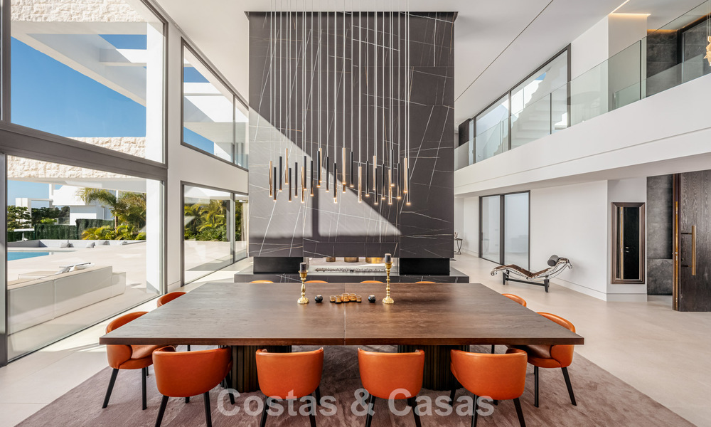 Ruime, modernistische luxevilla te koop met uitzicht op de golfbaan in Benahavis - Marbella 792498