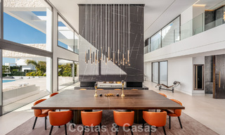 Ruime, modernistische luxevilla te koop met uitzicht op de golfbaan in Benahavis - Marbella 792498 