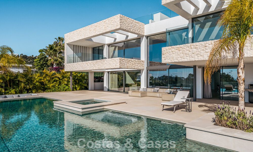 Ruime, modernistische luxevilla te koop met uitzicht op de golfbaan in Benahavis - Marbella 792504