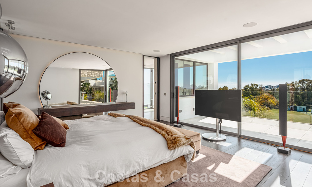 Ruime, modernistische luxevilla te koop met uitzicht op de golfbaan in Benahavis - Marbella 792514