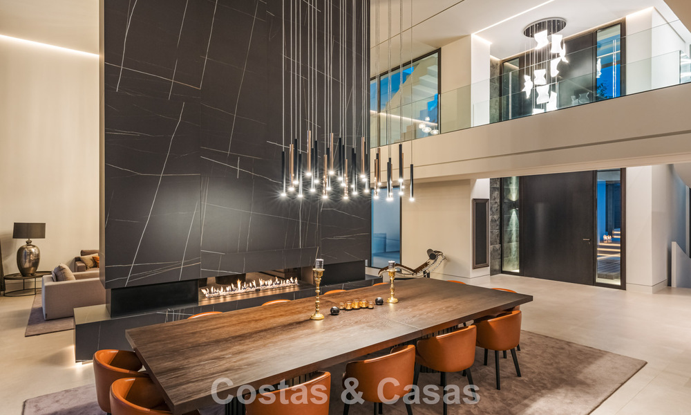 Ruime, modernistische luxevilla te koop met uitzicht op de golfbaan in Benahavis - Marbella 792526