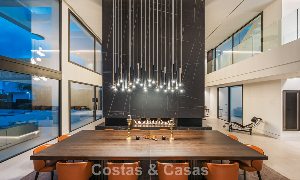 Ruime, modernistische luxevilla te koop met uitzicht op de golfbaan in Benahavis - Marbella 792527