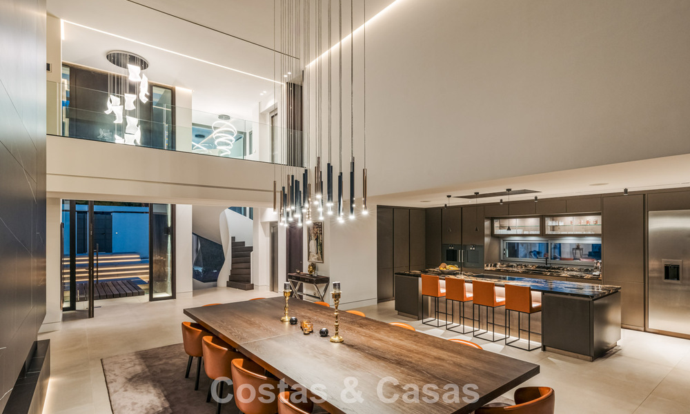 Ruime, modernistische luxevilla te koop met uitzicht op de golfbaan in Benahavis - Marbella 792531