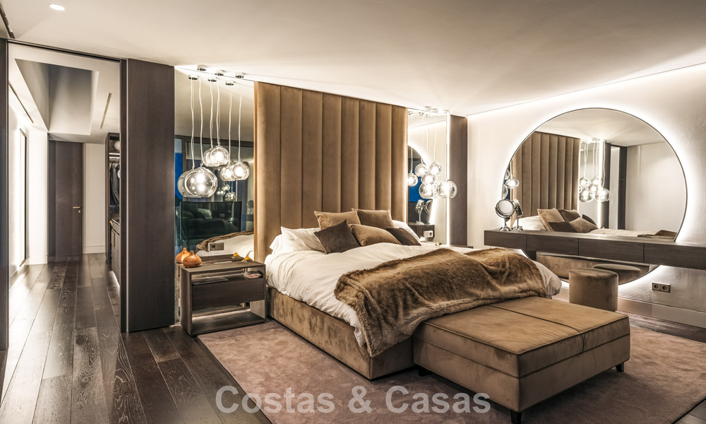 Ruime, modernistische luxevilla te koop met uitzicht op de golfbaan in Benahavis - Marbella 792535