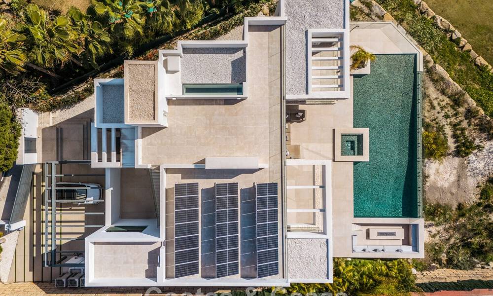 Ruime, modernistische luxevilla te koop met uitzicht op de golfbaan in Benahavis - Marbella 792546