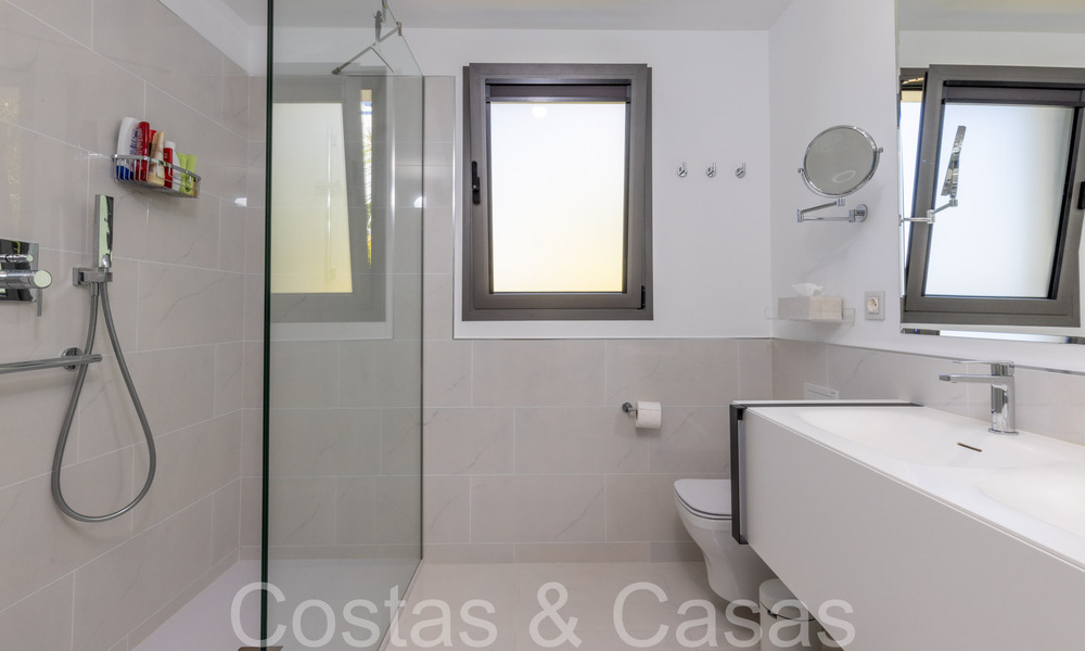 Instapklaar, modern, design appartement te koop nabij de golfbaan in de gouden driehoek van Marbella - Benahavis - Estepona 68785