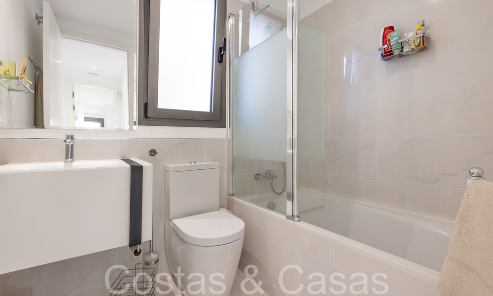 Instapklaar, modern, design appartement te koop nabij de golfbaan in de gouden driehoek van Marbella - Benahavis - Estepona 68798