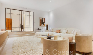 Prachtige gerenoveerde villa in eigentijdse mediterrane stijl te koop, grenzend aan de golfbaan in Benahavis - Marbella 69130 