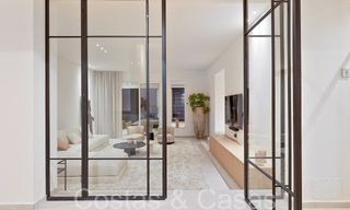 Prachtige gerenoveerde villa in eigentijdse mediterrane stijl te koop, grenzend aan de golfbaan in Benahavis - Marbella 69133 