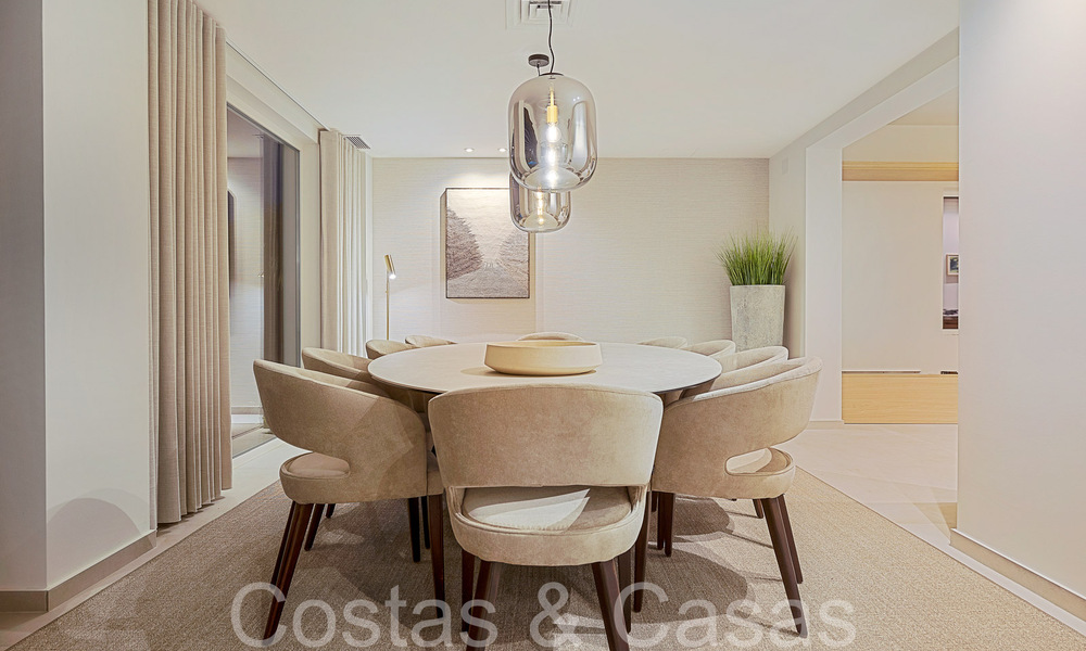 Prachtige gerenoveerde villa in eigentijdse mediterrane stijl te koop, grenzend aan de golfbaan in Benahavis - Marbella 69145