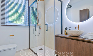 Prachtige gerenoveerde villa in eigentijdse mediterrane stijl te koop, grenzend aan de golfbaan in Benahavis - Marbella 69183 