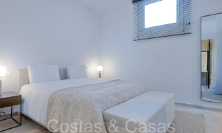 Prachtige gerenoveerde villa in eigentijdse mediterrane stijl te koop, grenzend aan de golfbaan in Benahavis - Marbella 69195 