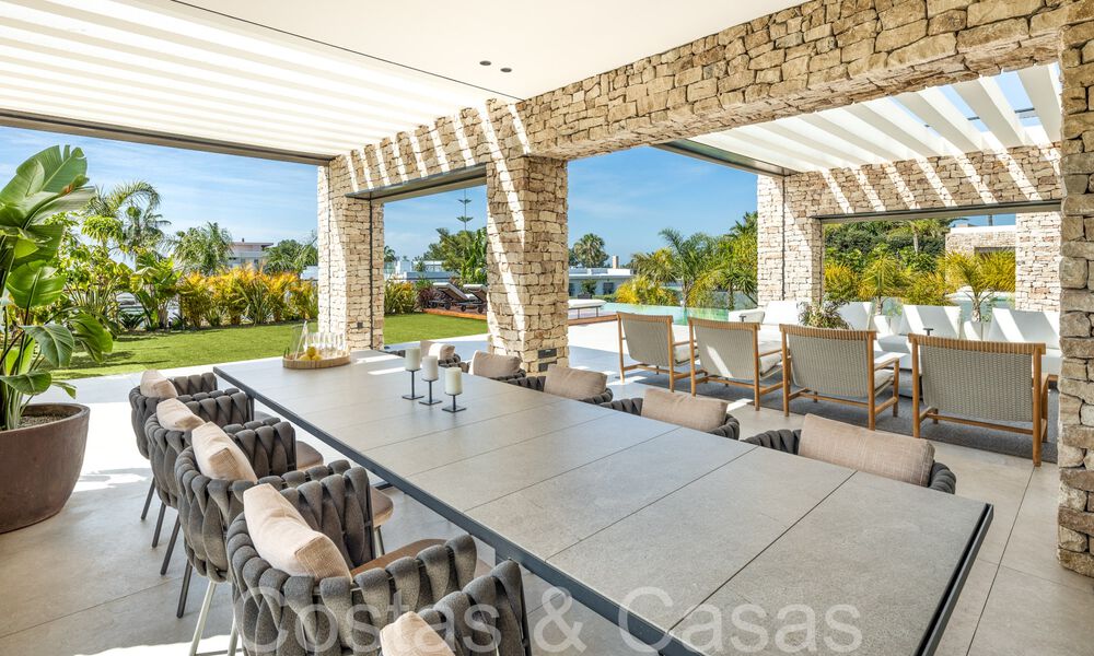 Architectonisch meesterwerk te koop, op wandelafstand van Puerto Banus en het strand in Nueva Andalucia, Marbella 69428