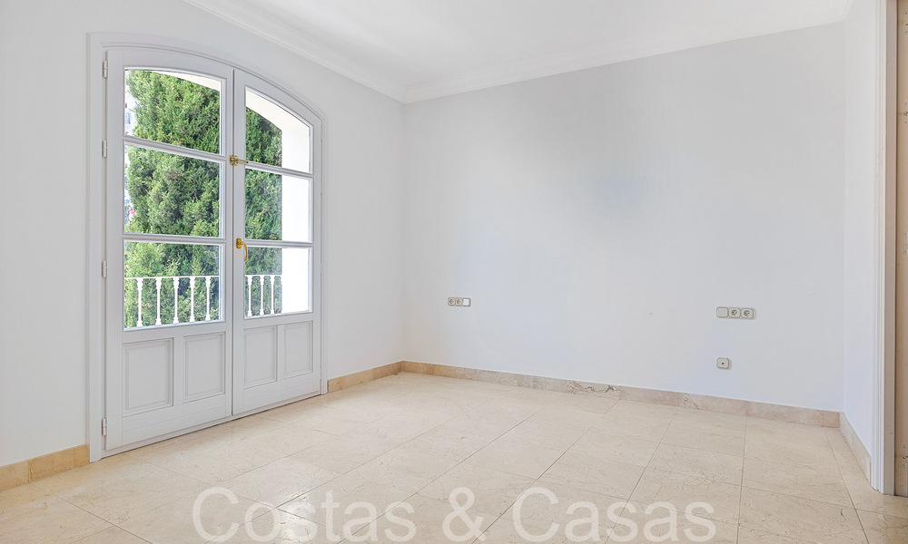 Charmant rijhuis te koop in een gated urbanisatie in de heuvels van Marbella - Benahavis 69484