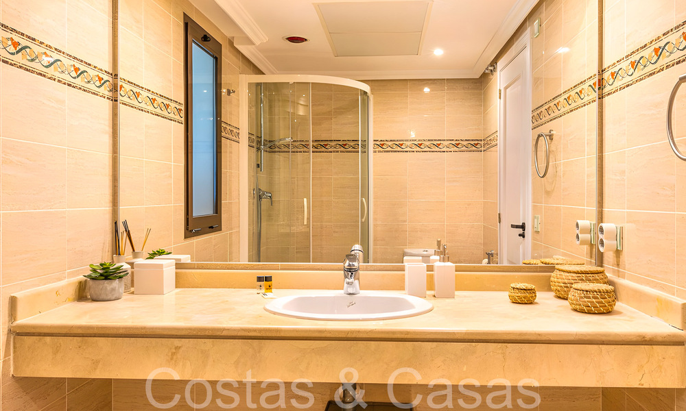 Instapklaar luxe penthouse met magnifiek uitzicht op de golfbaan en de Middellandse Zee te koop in Benahavis - Marbella 69639