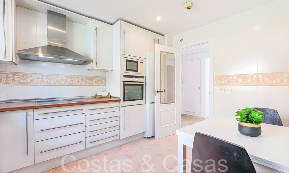 Instapklaar luxe penthouse met magnifiek uitzicht op de golfbaan en de Middellandse Zee te koop in Benahavis - Marbella 69640