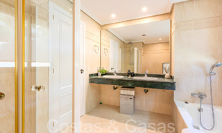 Instapklaar luxe penthouse met magnifiek uitzicht op de golfbaan en de Middellandse Zee te koop in Benahavis - Marbella 69642 