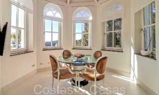 Klassieke Mediterrane villa met adembenemend zeezicht te koop, in het exclusieve La Zagaleta resort in Benahavis - Marbella 69745 