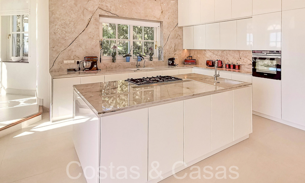 Klassieke Mediterrane villa met adembenemend zeezicht te koop, in het exclusieve La Zagaleta resort in Benahavis - Marbella 69746