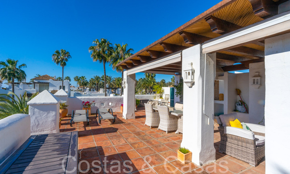 Penthouse te koop in een begeerd strandcomplex op de New Golden Mile tussen Marbella en Estepona 70723