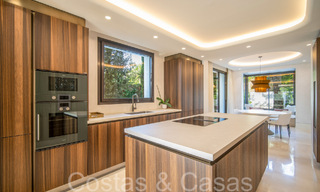 Moderne luxevilla te koop in een gated urbanisatie op Marbella’s Golden Mile 70747 