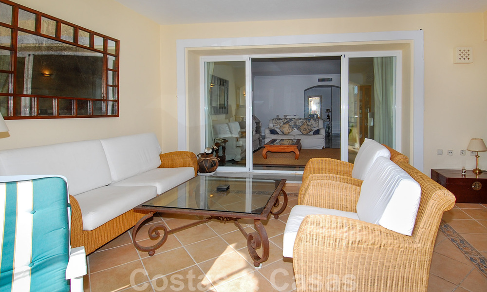 Luxe appartementen te koop aan of vlak bij het strand in Elviria, Marbella oost 31038