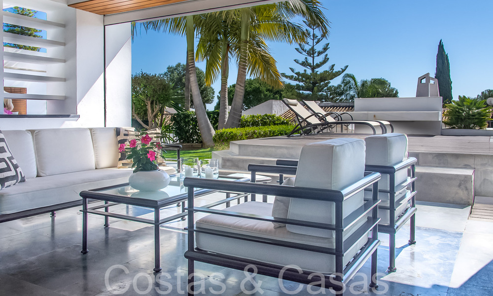 Huizen te koop in een beveiligde urbanisatie, omgeven door de Aloha golfbaan in Nueva Andalucia, Marbella 805062
