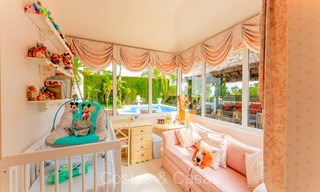 Traditionele Spaanse luxevilla te koop met zeezicht in een exclusieve gated community in La Quinta, Benahavis - Marbella 73442 