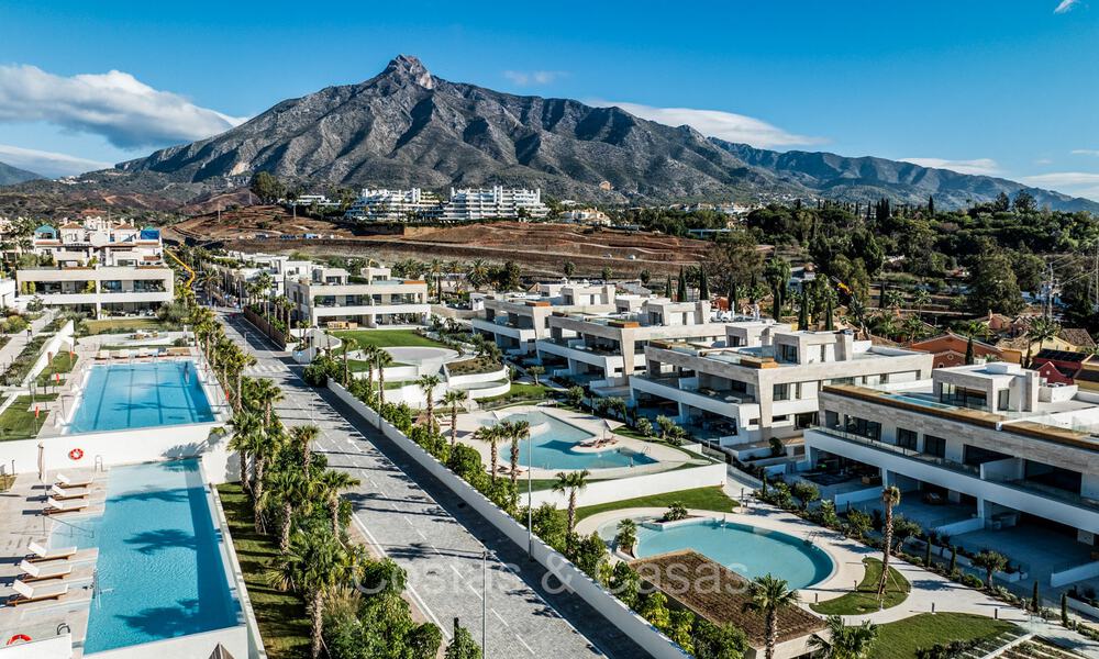 Instapklaar, prestigieus duplex appartement te koop in een chique resort-stijl complex o/d Golden Mile van Marbella 73835