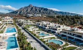 Instapklaar, prestigieus duplex appartement te koop in een chique resort-stijl complex o/d Golden Mile van Marbella 73835 