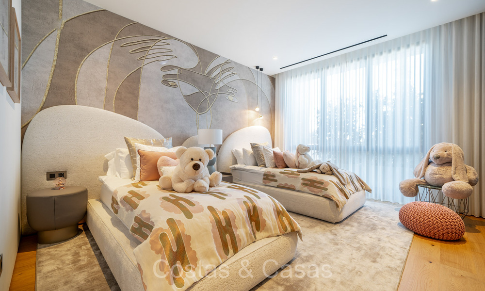 Instapklaar, prestigieus duplex appartement te koop in een chique resort-stijl complex o/d Golden Mile van Marbella 73837