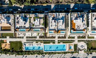 Instapklaar, prestigieus duplex appartement te koop in een chique resort-stijl complex o/d Golden Mile van Marbella 73839 