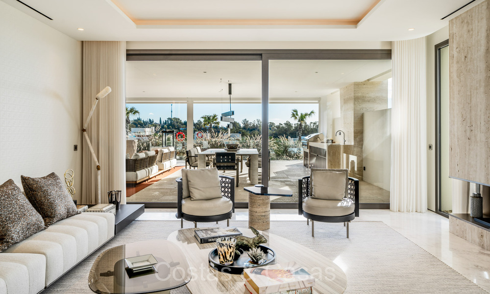 Instapklaar, prestigieus duplex appartement te koop in een chique resort-stijl complex o/d Golden Mile van Marbella 73847