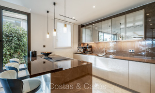 Instapklaar, prestigieus duplex appartement te koop in een chique resort-stijl complex o/d Golden Mile van Marbella 73856 