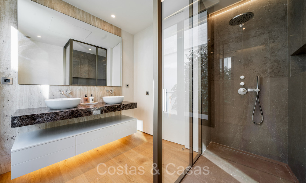 Instapklaar, prestigieus duplex appartement te koop in een chique resort-stijl complex o/d Golden Mile van Marbella 73858