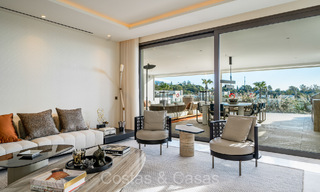Instapklaar, prestigieus duplex appartement te koop in een chique resort-stijl complex o/d Golden Mile van Marbella 73862 