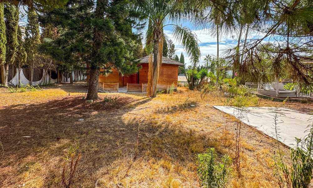 Schitterende bouwkavel te koop in een exclusief gated community met 24/7 beveiliging in Nueva Andalucia, Marbella 74438