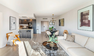 Contemporain gerenoveerd appartement op loopafstand van alle voorzieningen en het strand in Nueva Andalucia, Marbella 74652 