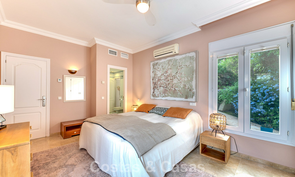 Mediterrane luxevilla te koop dicht bij het strand van Elviria ten oosten van Marbella centrum 74928