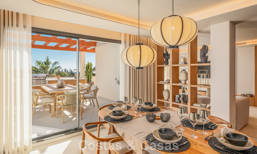 Prestigieus gerenoveerd penthouse met panoramisch zeezicht te koop in Nueva Andalucia’s golfvallei, Marbella 773644