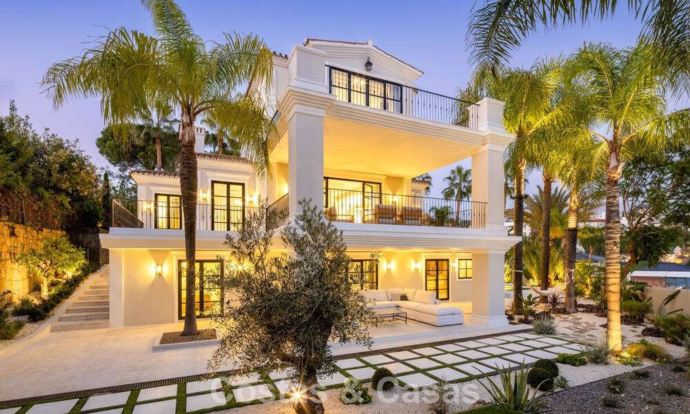 Instapklare luxevilla met een eigentijdse Andalusische bouwstijl te koop in Nueva Andalucia’s golfvallei, Marbella 773855