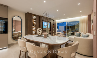 Luxueus gerenoveerd appartement met zeezicht te koop in een exclusief strandcomplex in Los Monteros, Marbella Oost 778352 
