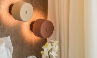 Luxueus gerenoveerd appartement met zeezicht te koop in een exclusief strandcomplex in Los Monteros, Marbella Oost 778357 