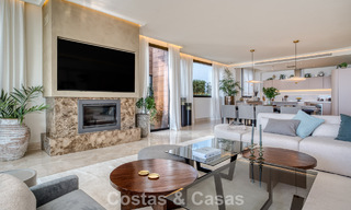 Luxueus duplex appartement te koop met zeezicht in een hoogstaand Sierra Blanca complex op Marbella’s Golden Mile 774614 
