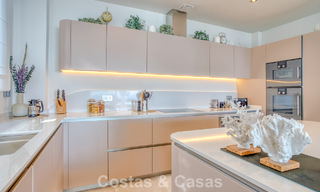 Luxueus duplex appartement te koop met zeezicht in een hoogstaand Sierra Blanca complex op Marbella’s Golden Mile 774621 